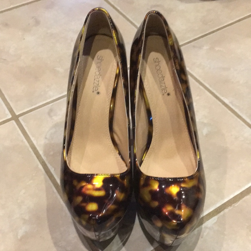 Tortoise platform 5” heels